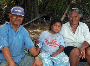 SHIFT WALK - Aitutaki Locals